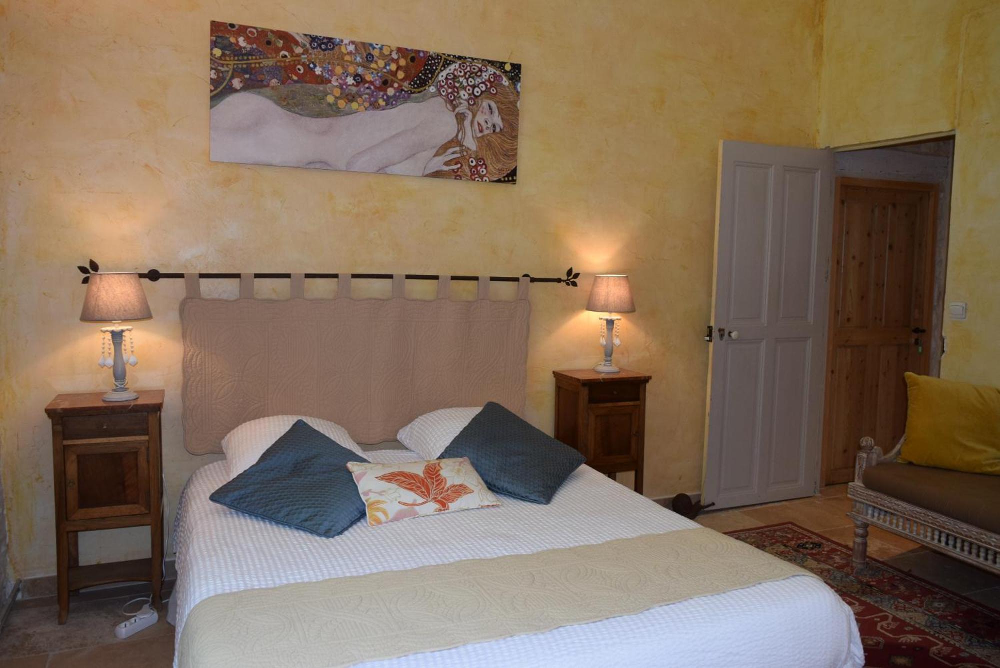 ลา บาสติด เด ซามูริเยร์ Hotel Caumont-sur-Durance ภายนอก รูปภาพ