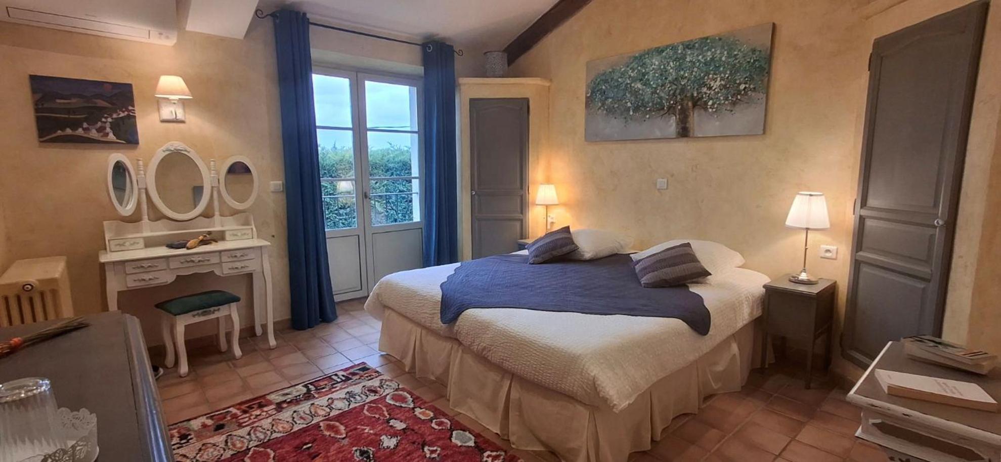 ลา บาสติด เด ซามูริเยร์ Hotel Caumont-sur-Durance ภายนอก รูปภาพ