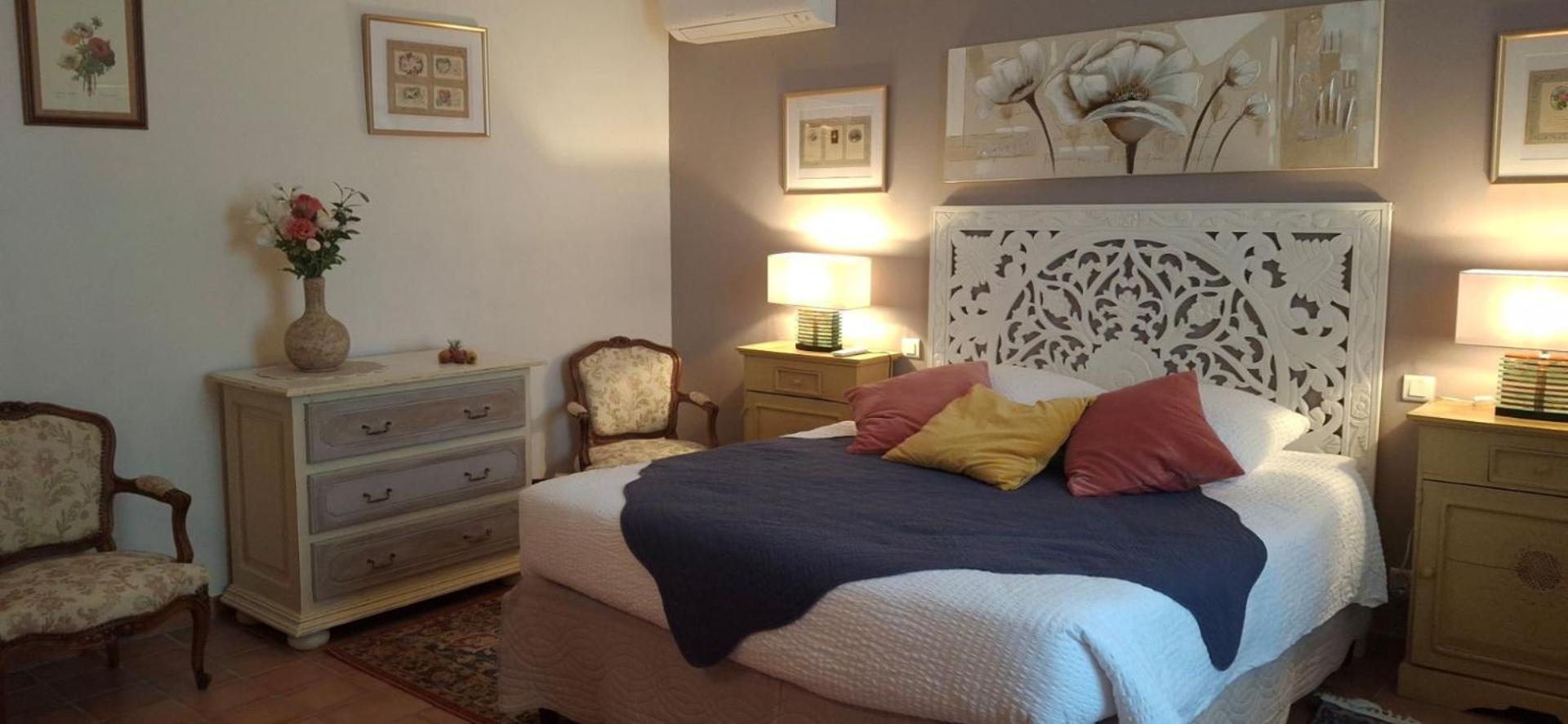 ลา บาสติด เด ซามูริเยร์ Hotel Caumont-sur-Durance ภายนอก รูปภาพ