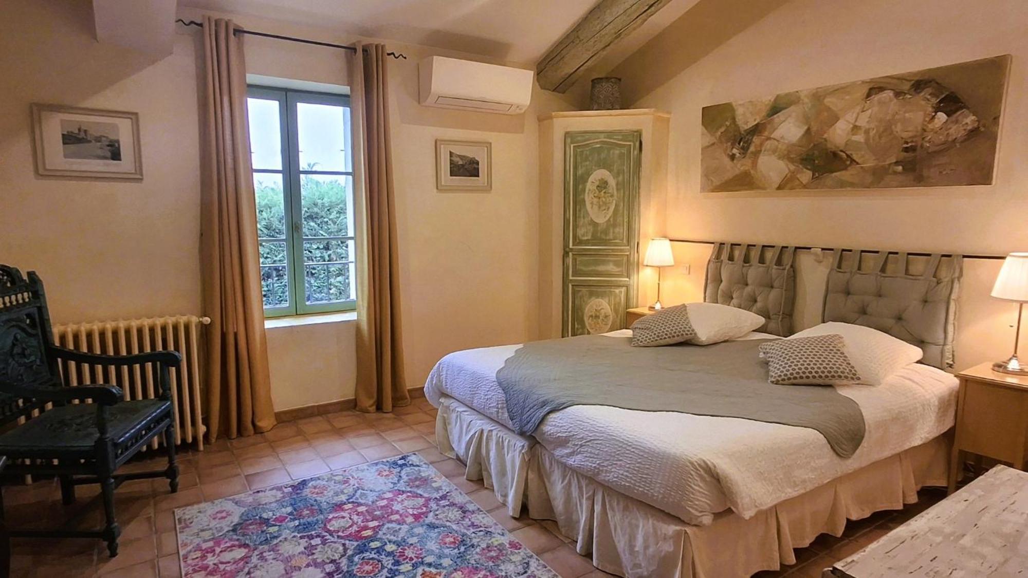 ลา บาสติด เด ซามูริเยร์ Hotel Caumont-sur-Durance ภายนอก รูปภาพ